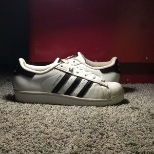 Adidas Superstar Classic colorway